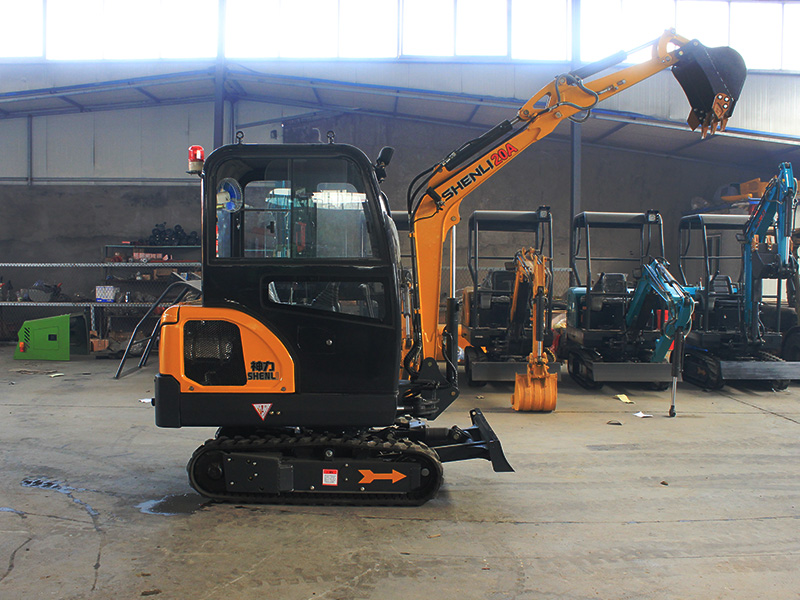 Little construction pro, mini excavators help tackle efficient work in tight spaces